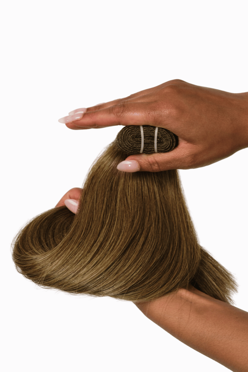 Classic Wefts 24" 100g Smokey Brown (#4C) Natural Straight - Locks De Luxe
