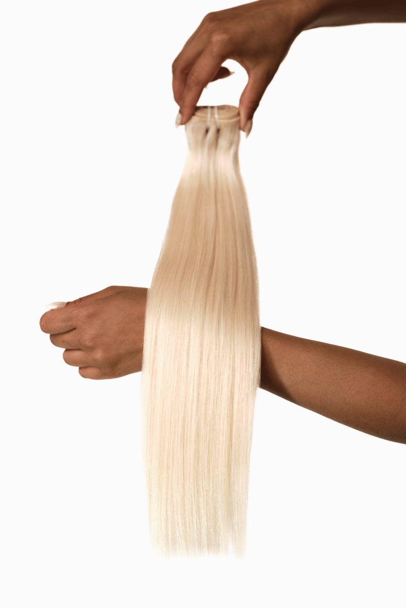Classic Wefts 18" 100g Platinum Blonde (#60C) Natural Straight - Locks De Luxe