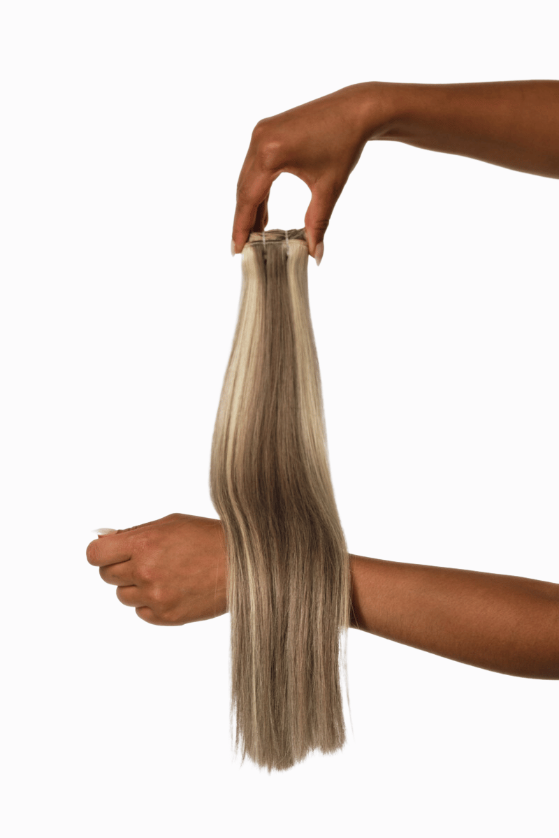 Classic Wefts 18" 100g Chai Latte Highlight Blend (#6C/#60) Natural Straight - Locks De Luxe