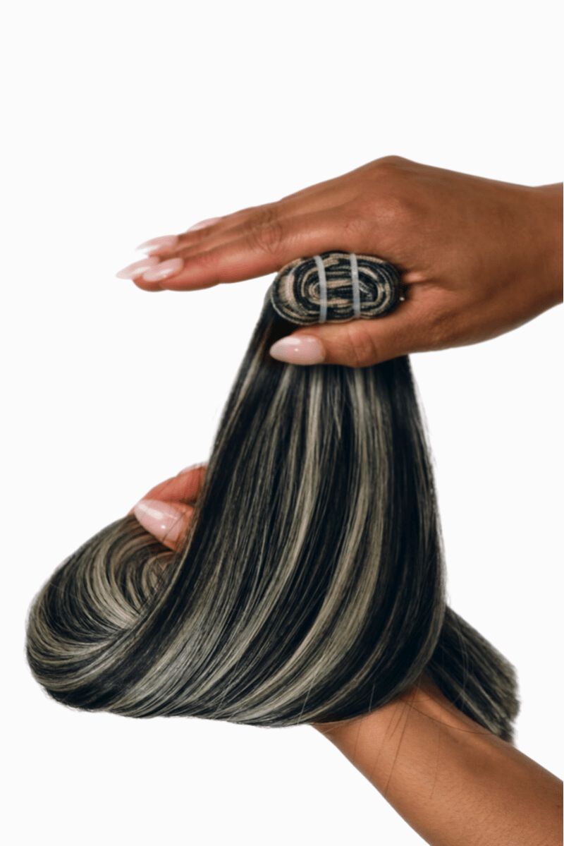 Classic Wefts 22" 100g Cookies & Cream Highlight Blend (#1B/#22) Natural Straight - Locks De Luxe